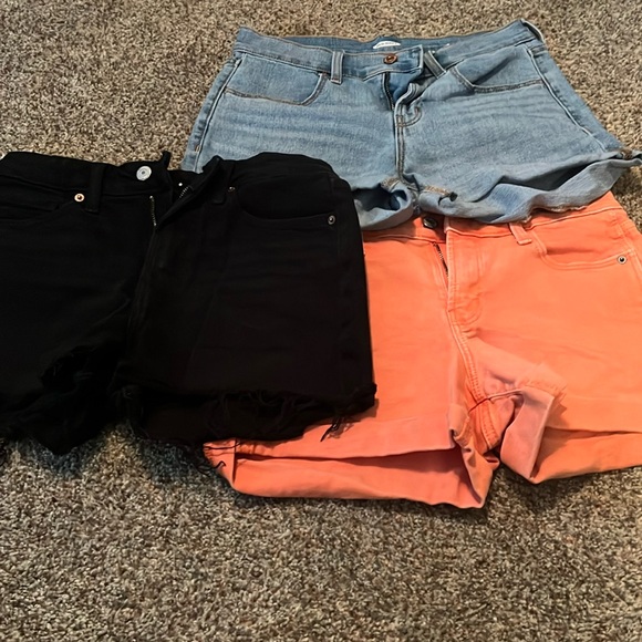 Old navy shorts bundle - Picture 1 of 7